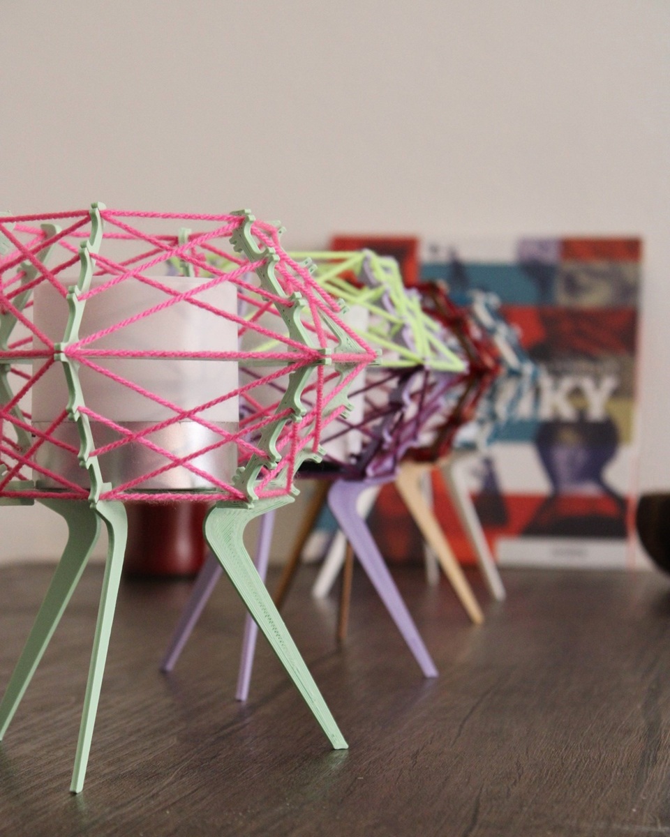 Ručně vyráběná stolní lampa